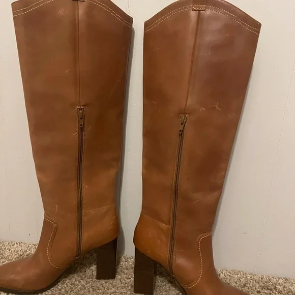 BRAND NEW! Deltan Brown Tall Leather Boots - Picture 2 of 5